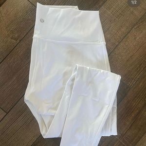 LuluLemon Wunder Train High Rise 28” Leggings